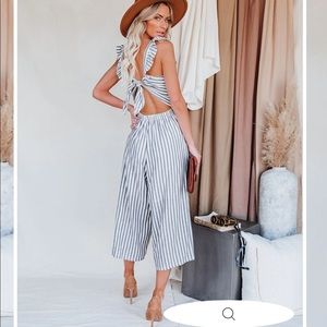 Striped jumper with pockets 💙